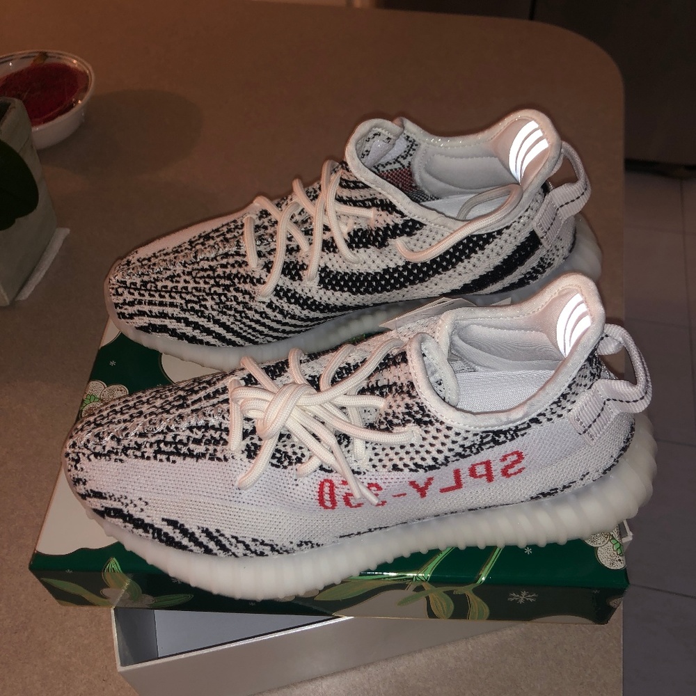 ADIDAS YEEZY BOOST 350 V2 Unisex Sneakers